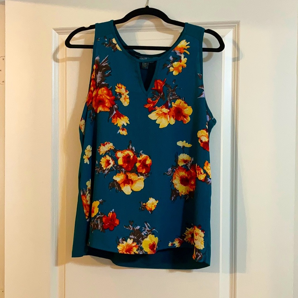 Brand: Market & Spruce. Size: Large. NEVER WORN!